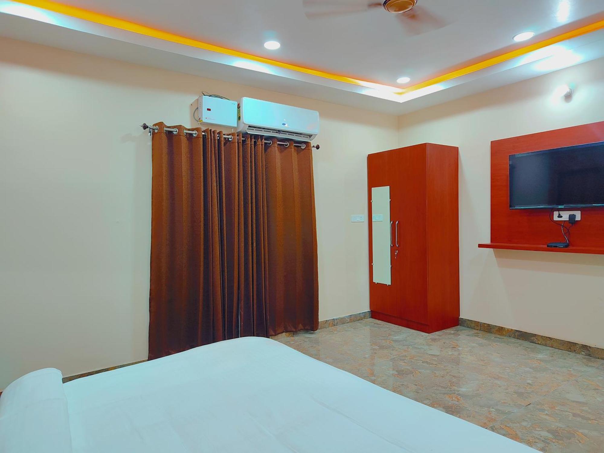 Awadh Samrat Resort Ayodhya ภายนอก รูปภาพ