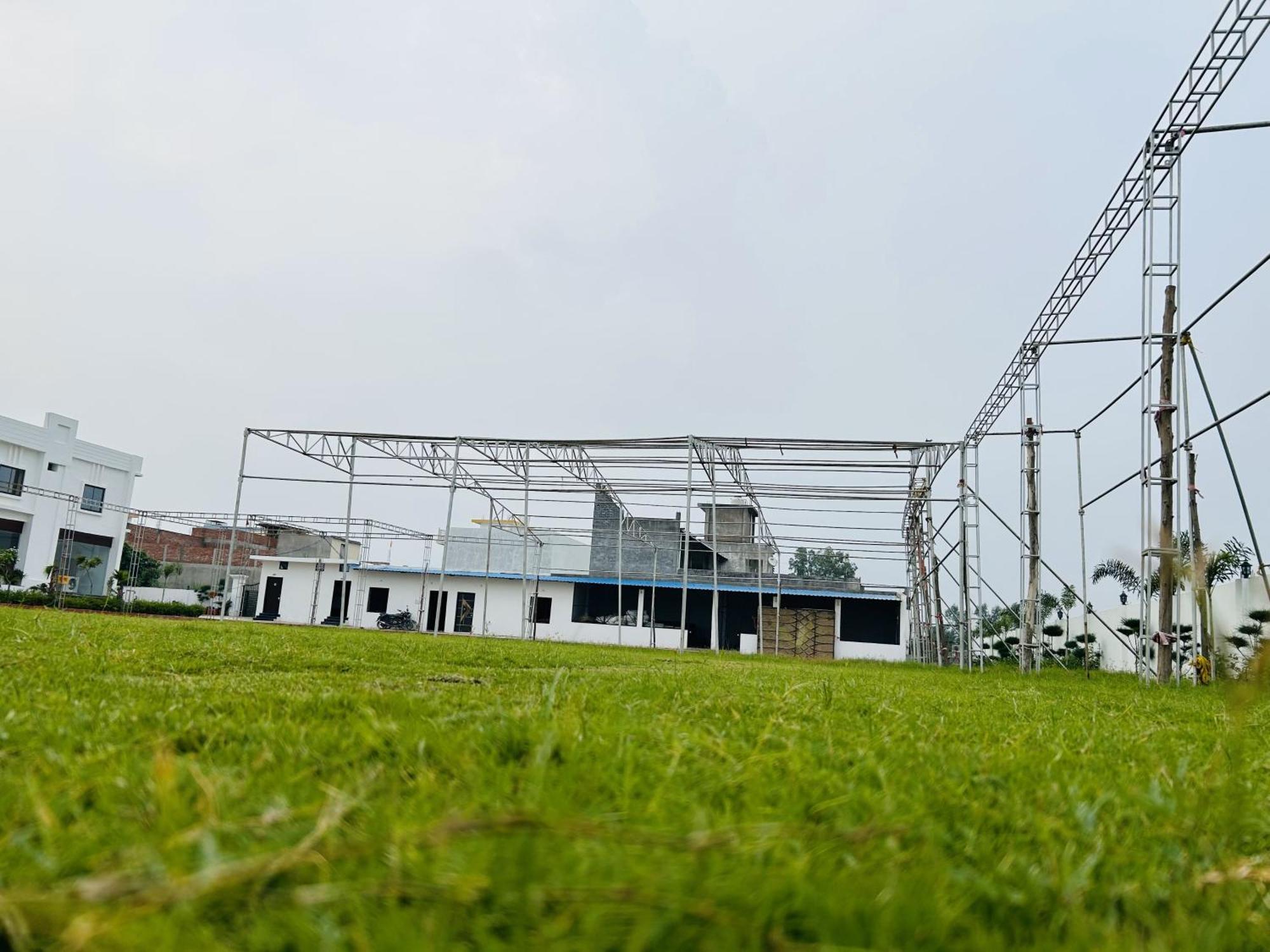 Awadh Samrat Resort Ayodhya ภายนอก รูปภาพ